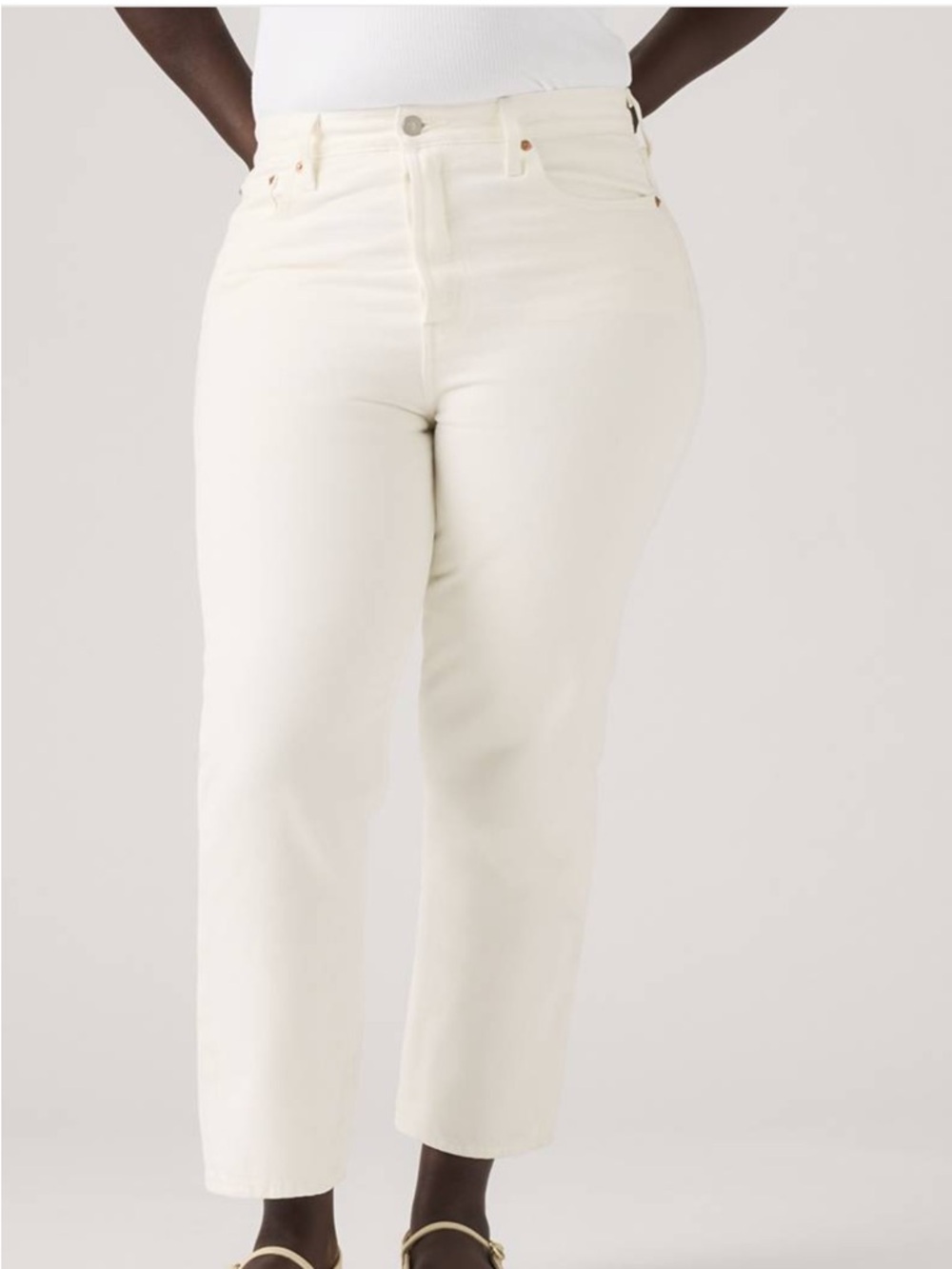 Levi's High-Rise Wedgie Straight Leg Jeans in Off-White